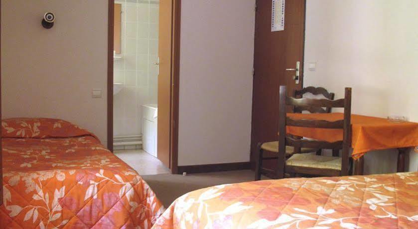 Hotel Restaurant - Acacias Bellevue 베이리에-뒤-락 외부 사진