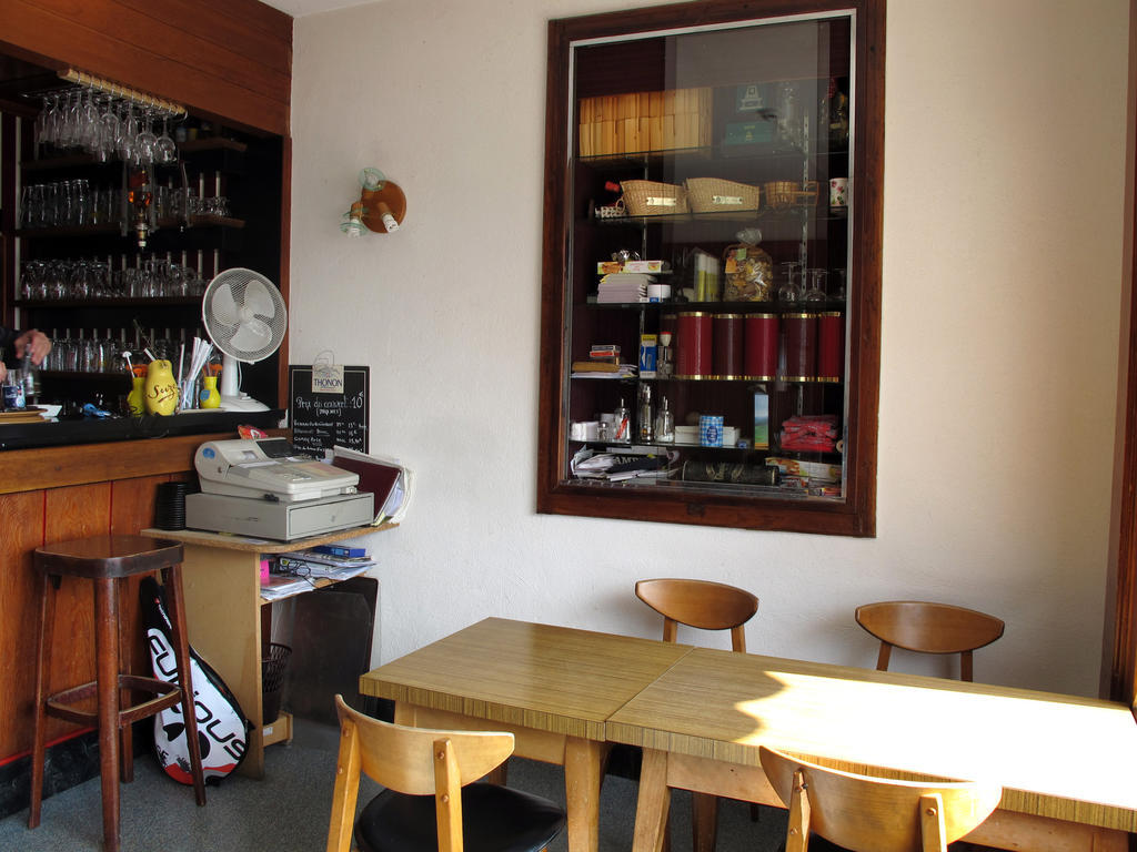 Hotel Restaurant - Acacias Bellevue 베이리에-뒤-락 외부 사진